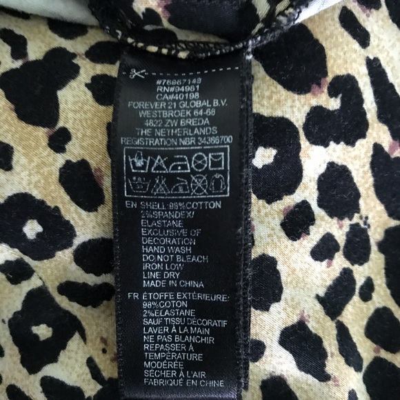 Forever 21 Leopard ๐ Print Shorts - Picture 4 of 4